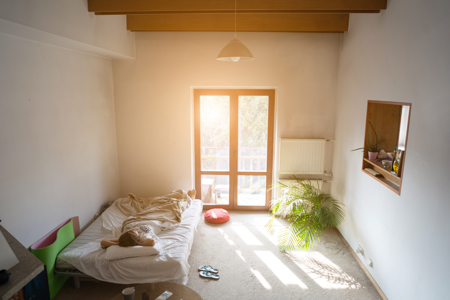 Cómo exprimir al máximo la luz natural en casa: todo lo que se puede hacer sin obras